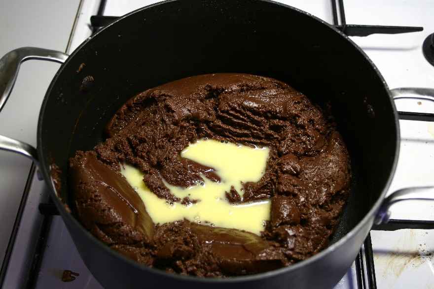 konto forfader Uændret Blødende Chokoladekage - opskrift - Alletiders Kogebog