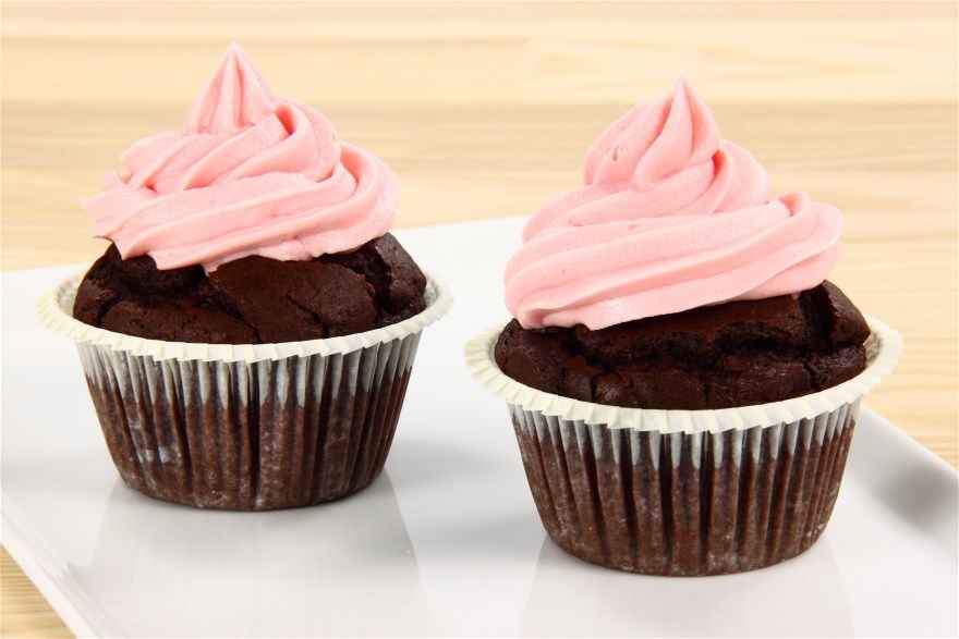 Muffin med frosting (Cupcakes) - opskrift - Alletiders